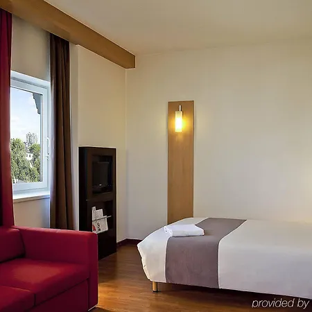 Ibis Center 3* Kyjev