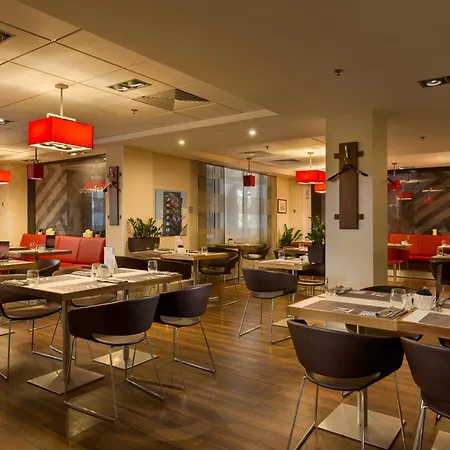 Ibis Center Hotel