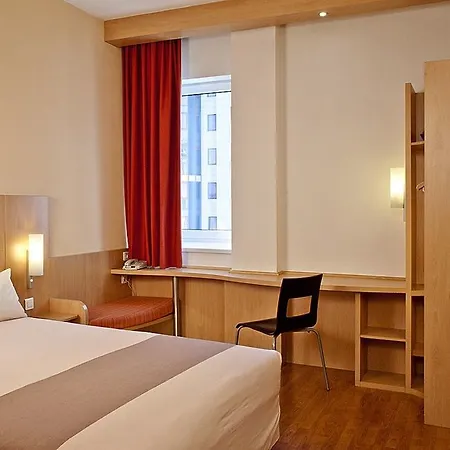 Hotel Ibis Center